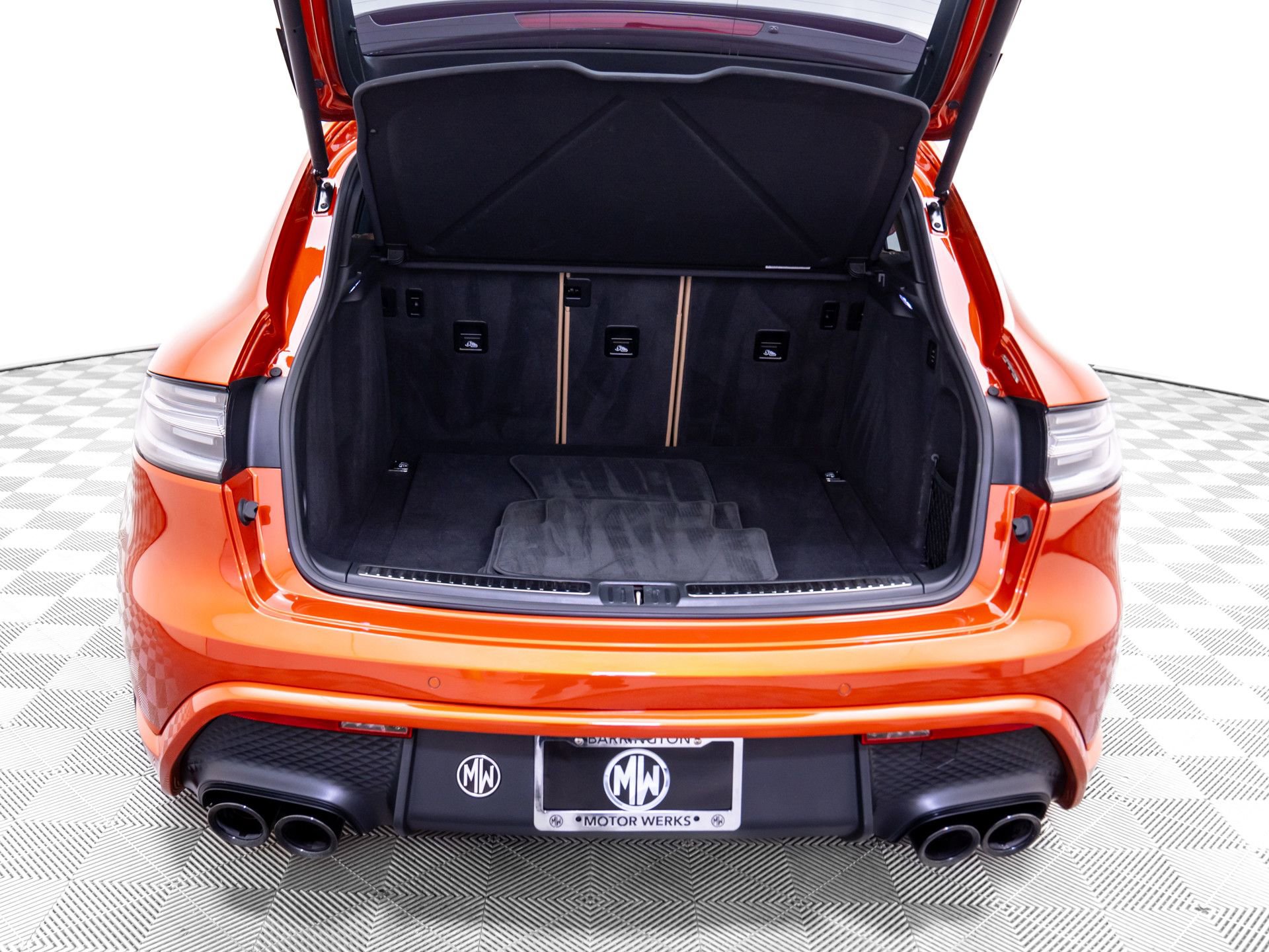 Certified 2022 Porsche Macan GTS image 25