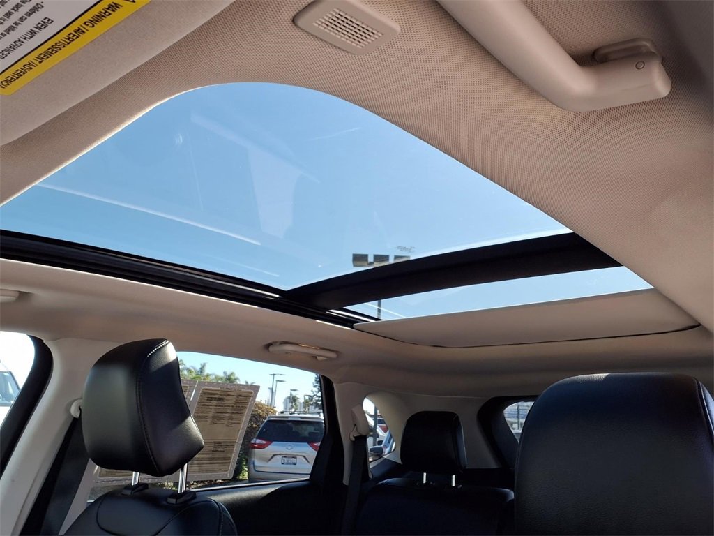 Used 2021 Ford Edge SEL w/ Convenience Package image 23