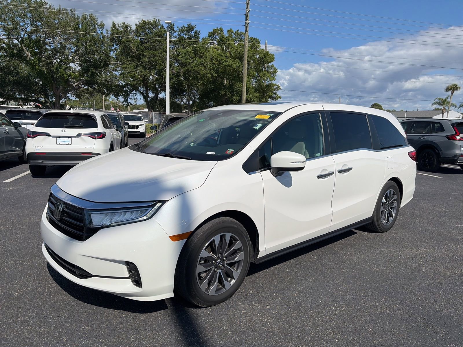 Used 2023 Honda Odyssey EX-L image 3
