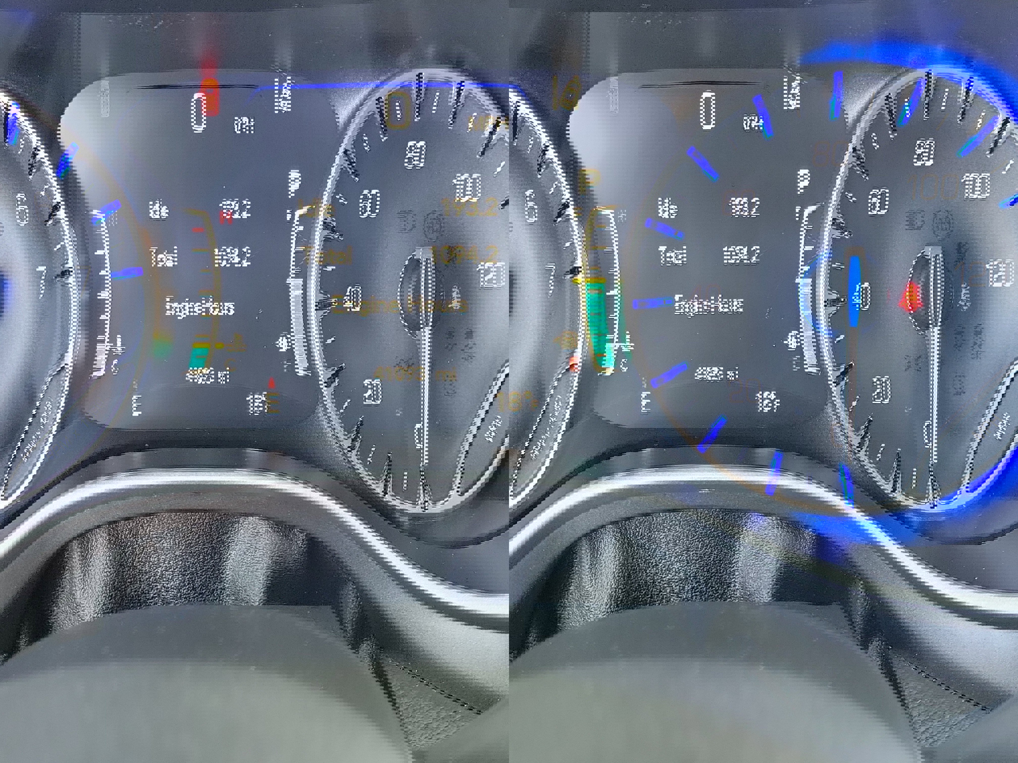 Used 2024 Chrysler Pacifica Touring-L image 25