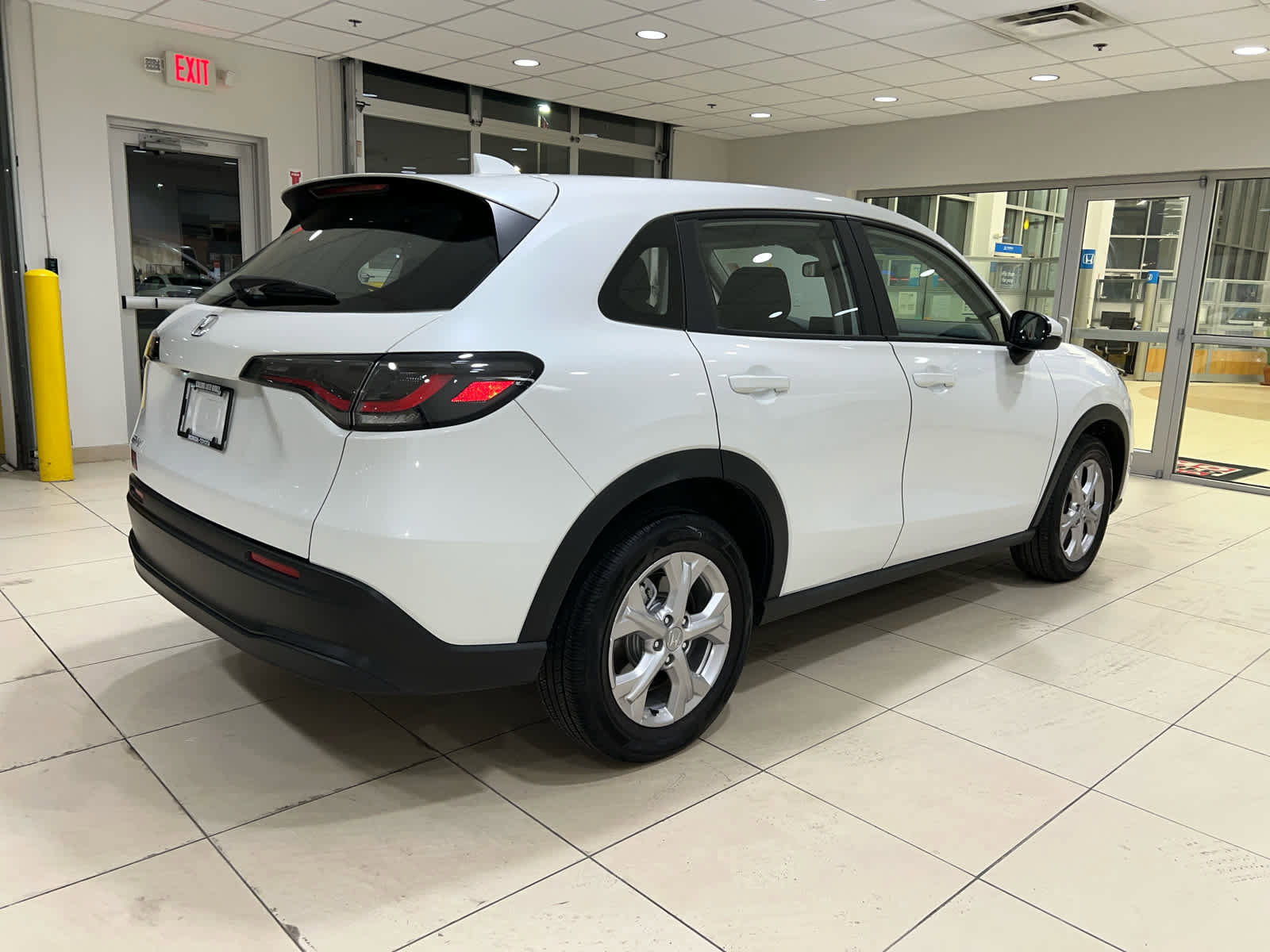 Certified 2023 Honda HR-V LX image 12