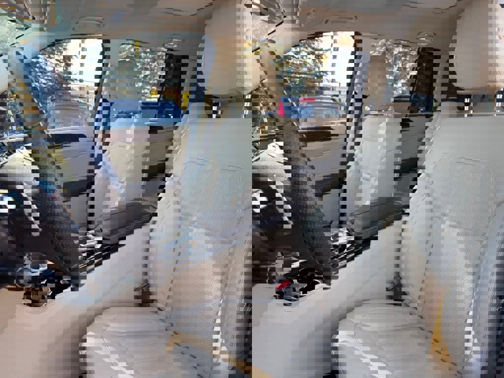 Certified 2019 Mercedes-Benz GLS 450 4MATIC w/ Premium 1 Package image 26