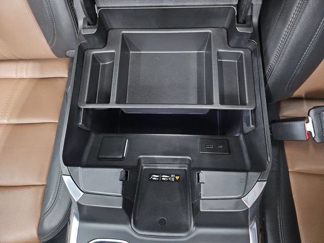 Used 2024 Chevrolet Silverado 1500 High Country w/ Technology Package AWD/4WD image 24