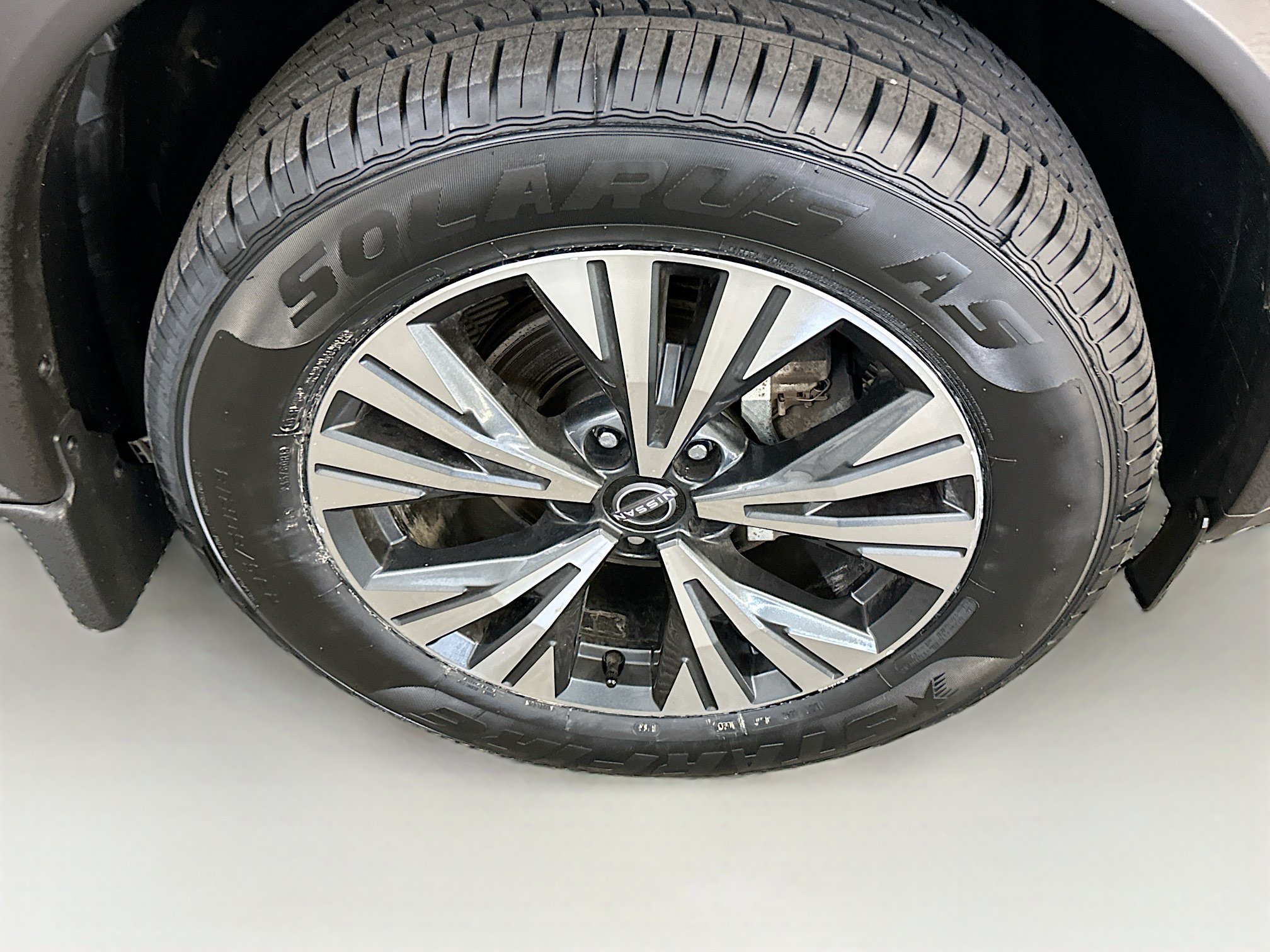 Used 2023 Nissan Rogue SV AWD/4WD image 11