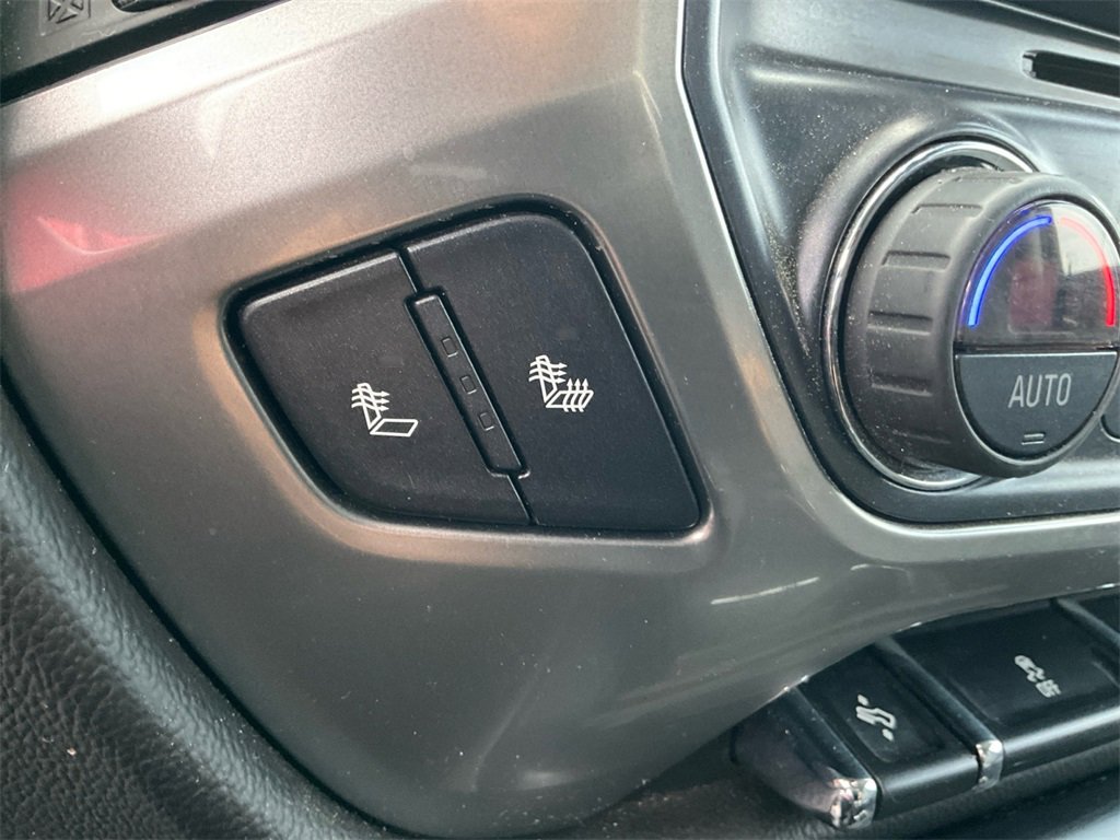 Used 2018 Chevrolet Silverado 1500 LT w/ All Star Edition image 21