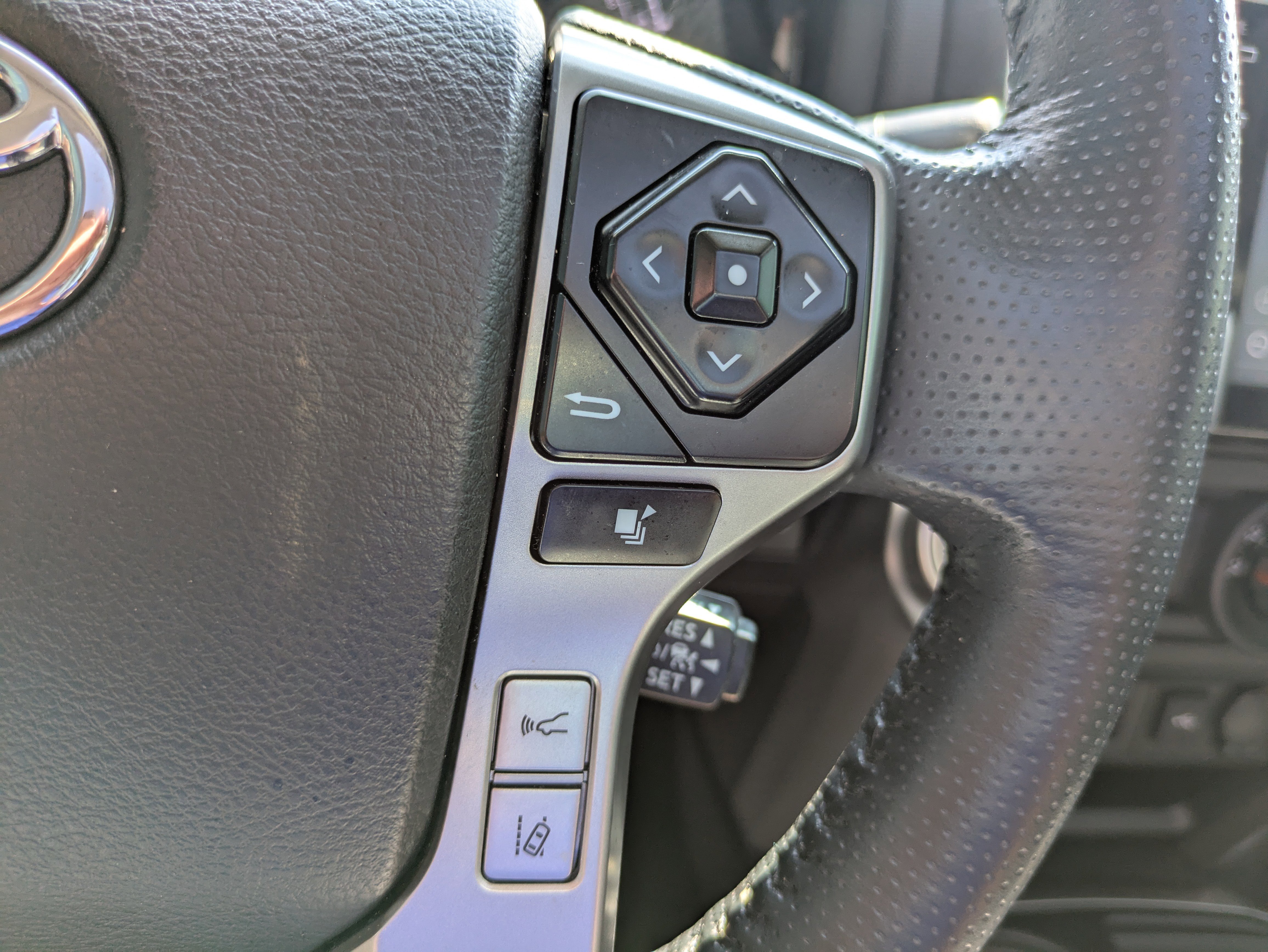 Certified 2023 Toyota 4Runner SR5 Premium w/ Moonroof Package RWD image 21