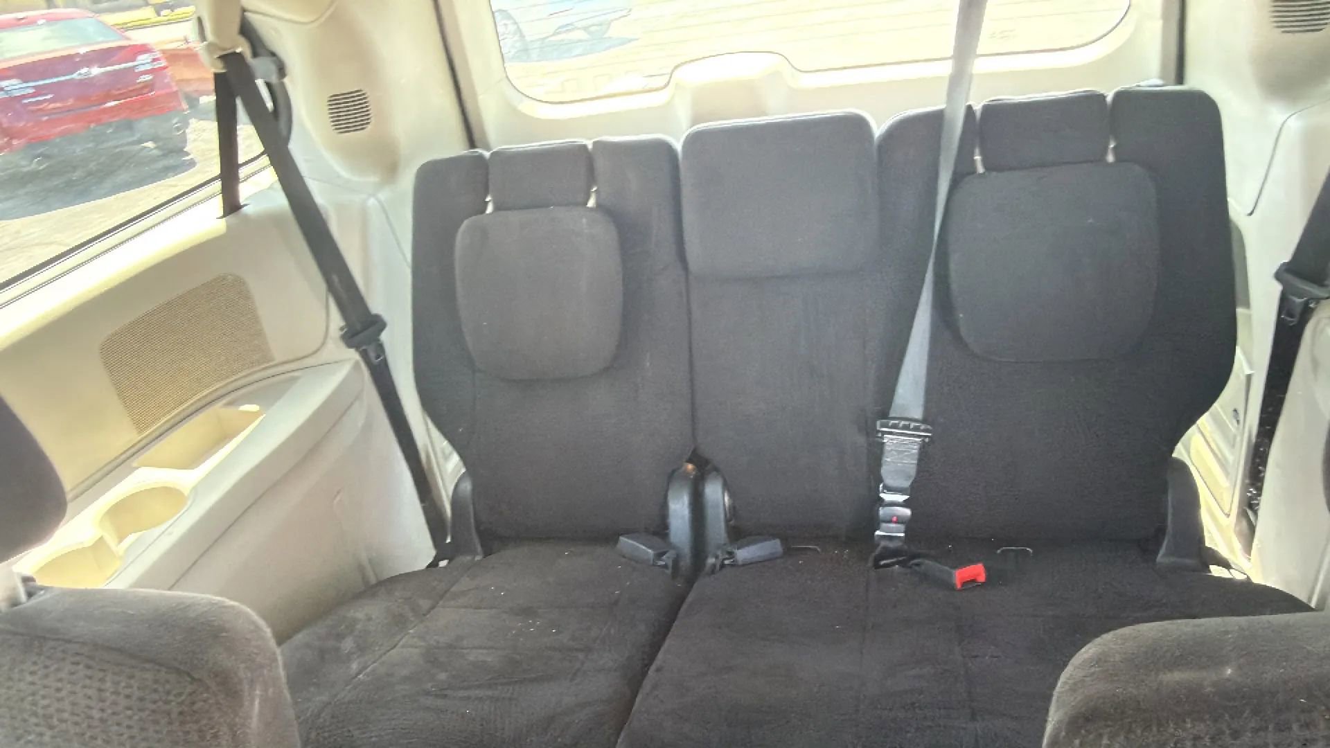 Used 2013 Dodge Grand Caravan SXT FWD image 19