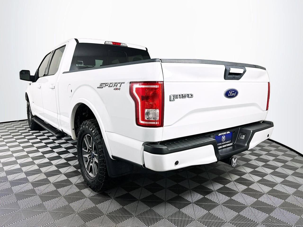 Used 2016 Ford F150 XLT w/ Equipment Group 302A Luxury image 19