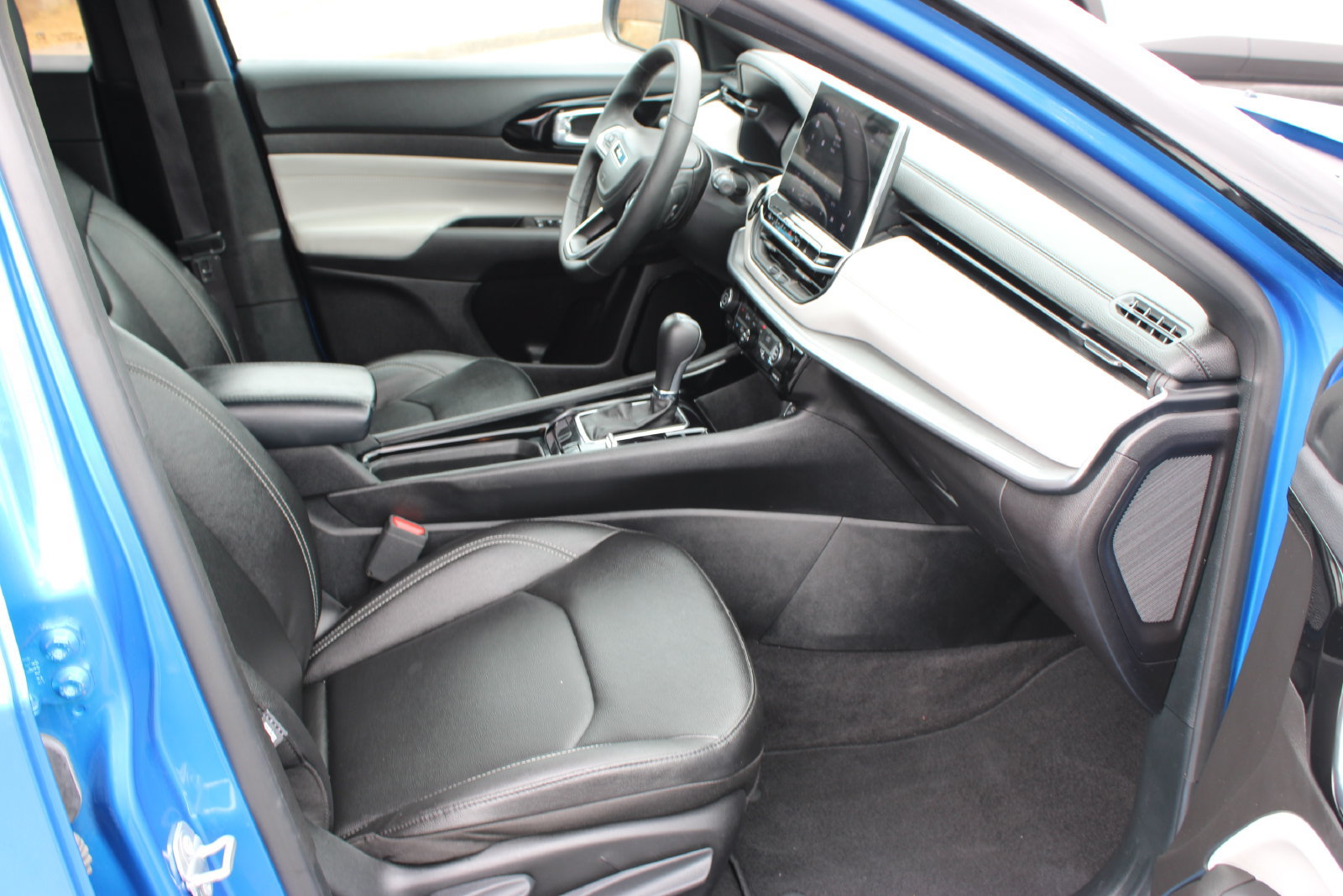 Used 2025 Jeep Compass Limited AWD/4WD image 23