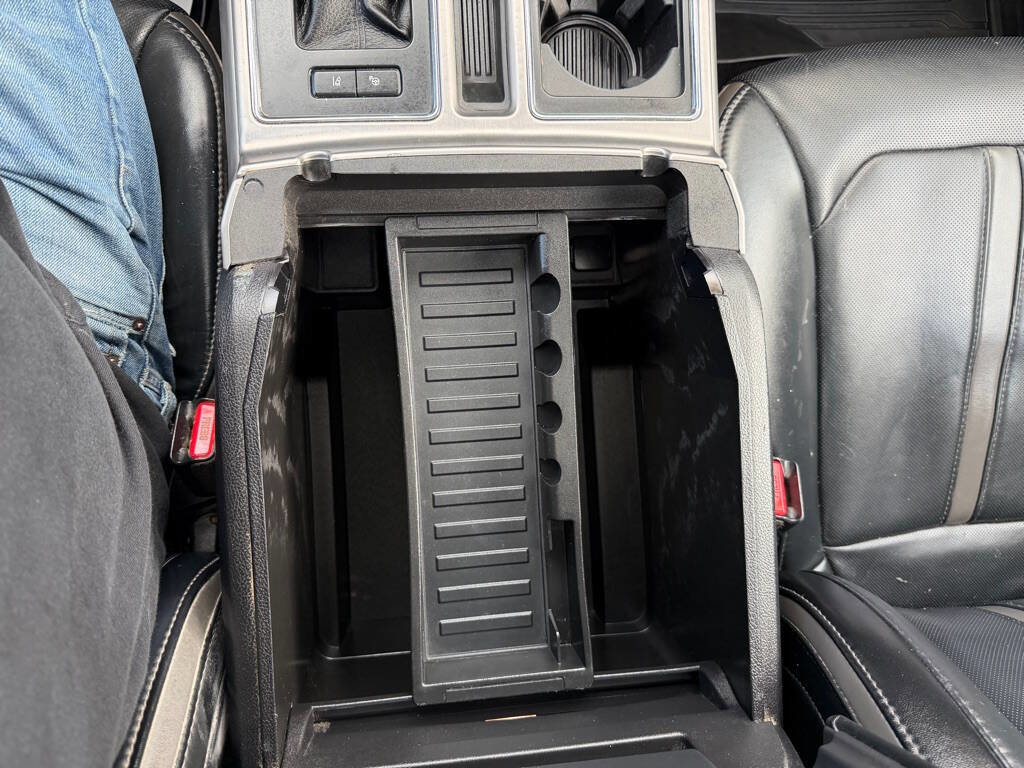 Used 2017 Ford F150 Platinum w/ Equipment Group 701A Luxury AWD/4WD image 35