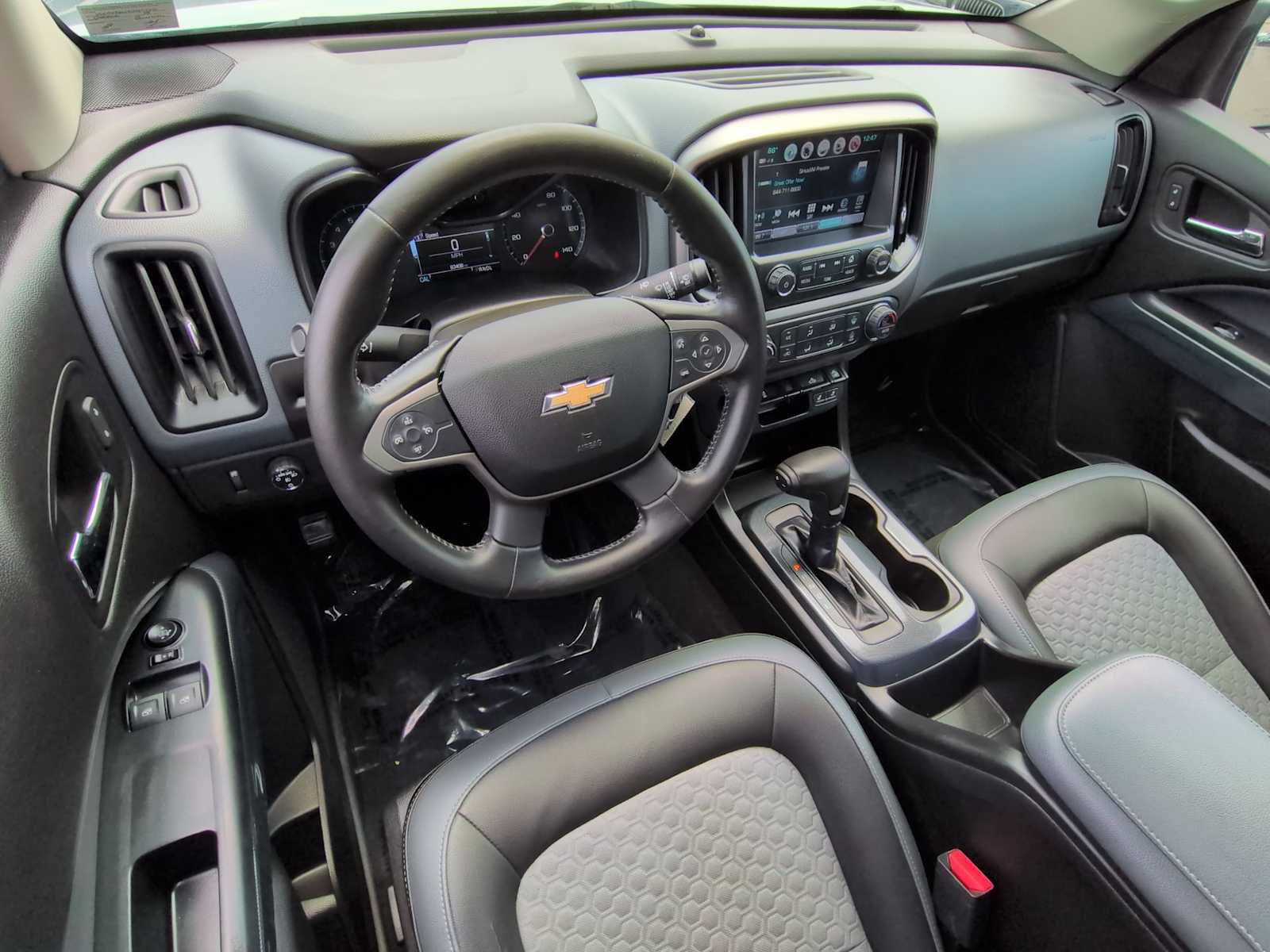 Used 2018 Chevrolet Colorado Z71 AWD/4WD image 10