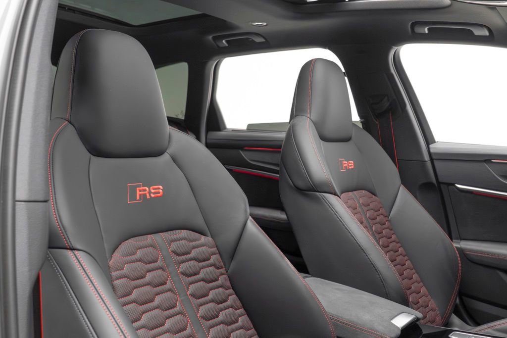 Used 2025 Audi RS 6 performance image 37