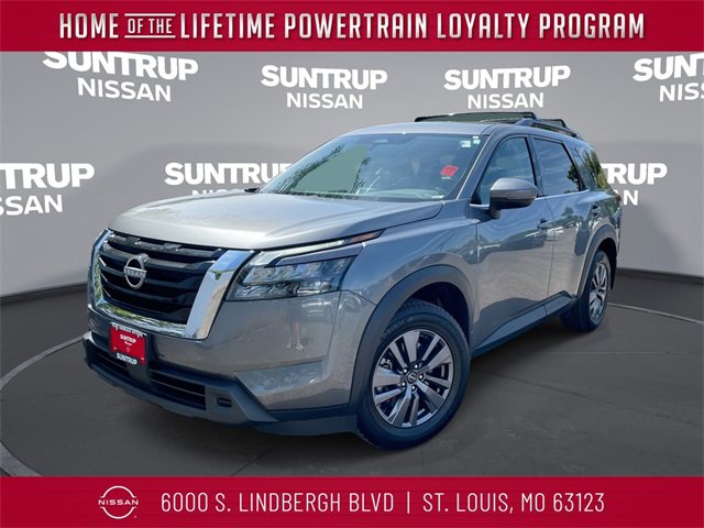Used 2023 Nissan Pathfinder SV