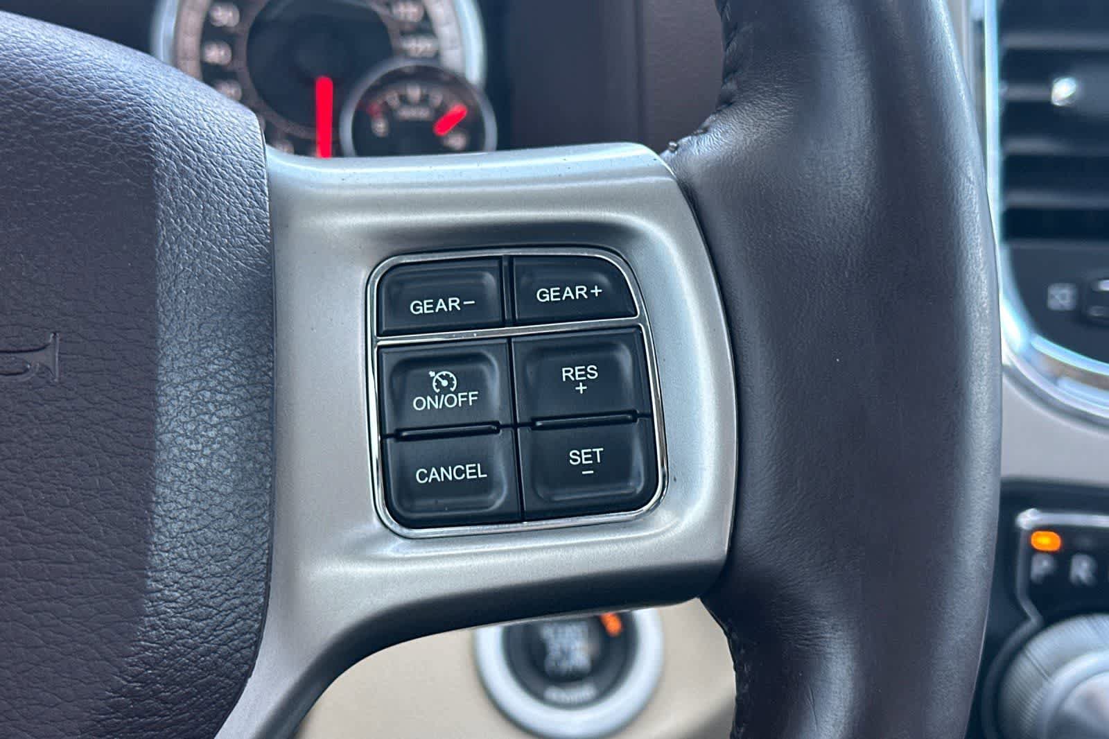 Used 2015 RAM 1500 Laramie w/ Convenience Group AWD/4WD image 27