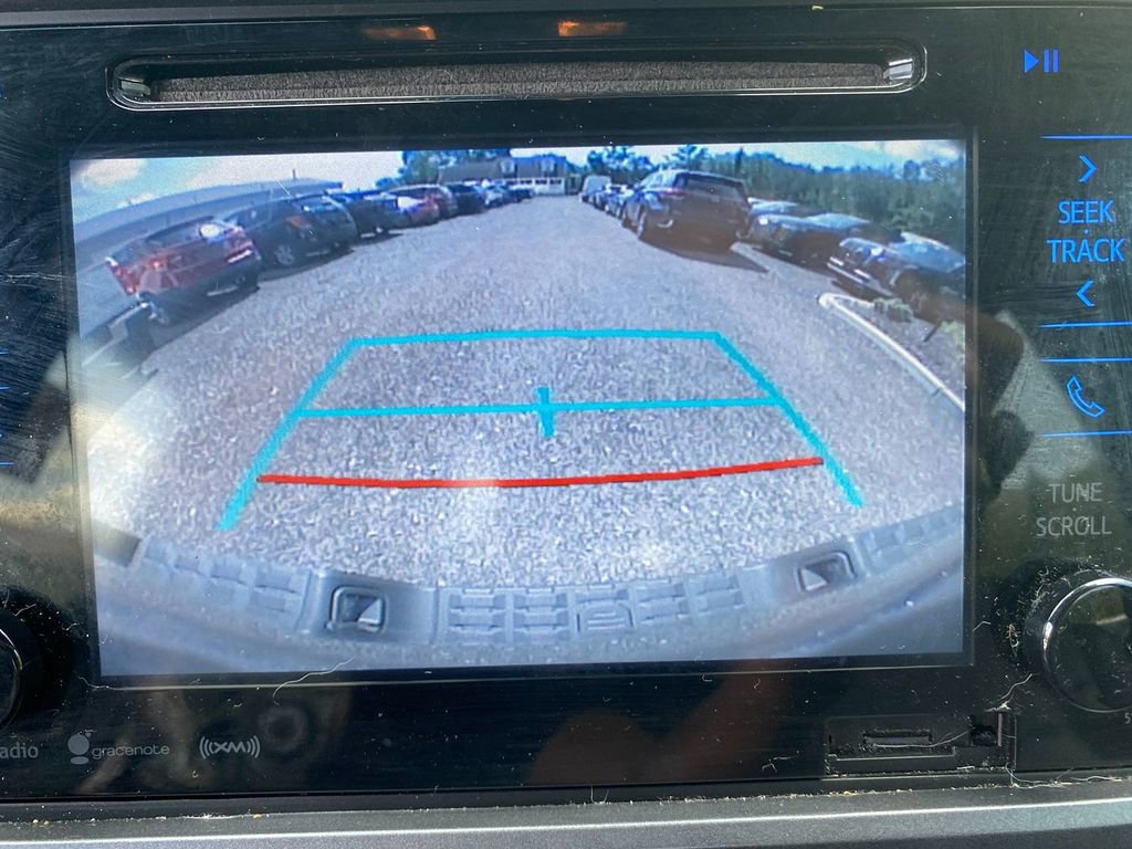 Used 2018 Toyota Tacoma TRD Off-Road w/ Technology Package AWD/4WD image 21