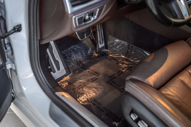 Used 2020 BMW 740i w/ M Sport Package image 37