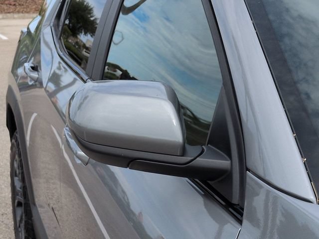 Used 2026 Chevrolet Equinox ACTIV w/ Convenience Package III FWD image 12