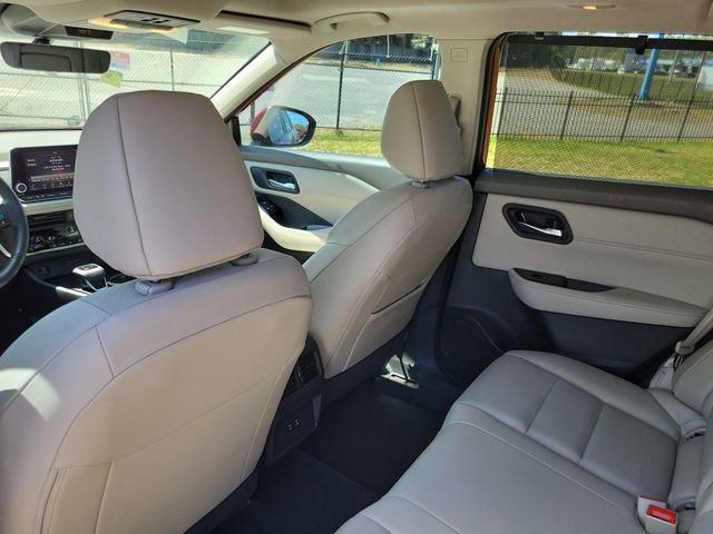 Used 2024 Nissan Rogue SV w/ SV Premium Package image 26