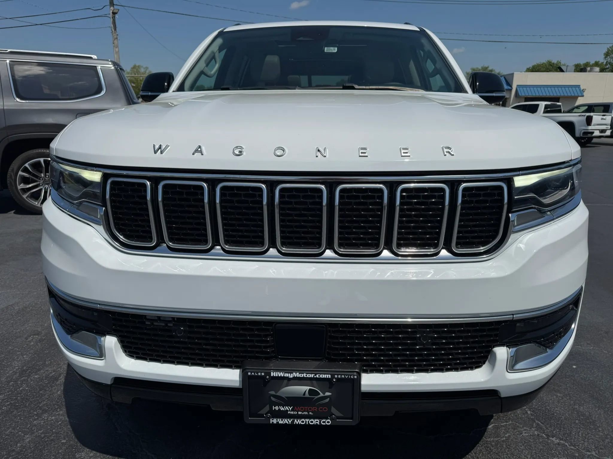 Used 2023 Jeep Wagoneer 4WD w/ Premium Group I image 16