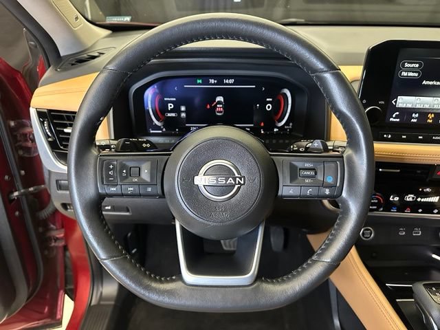 Used 2023 Nissan Rogue Platinum AWD/4WD image 25