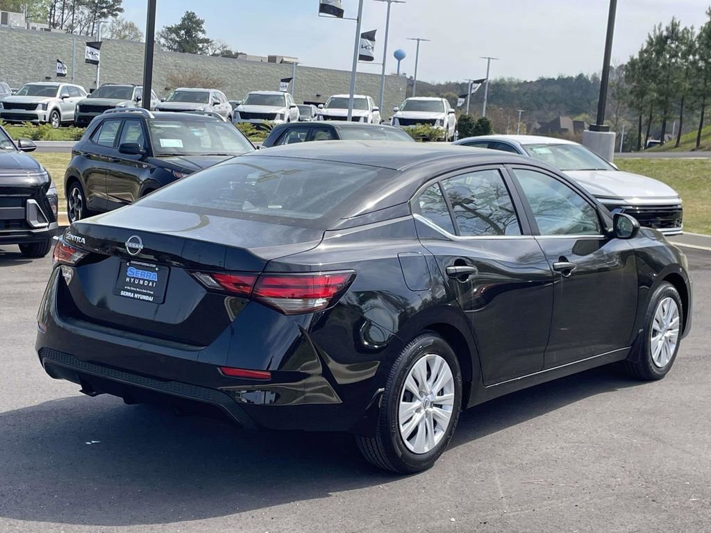 Used 2025 Nissan Sentra S image 3