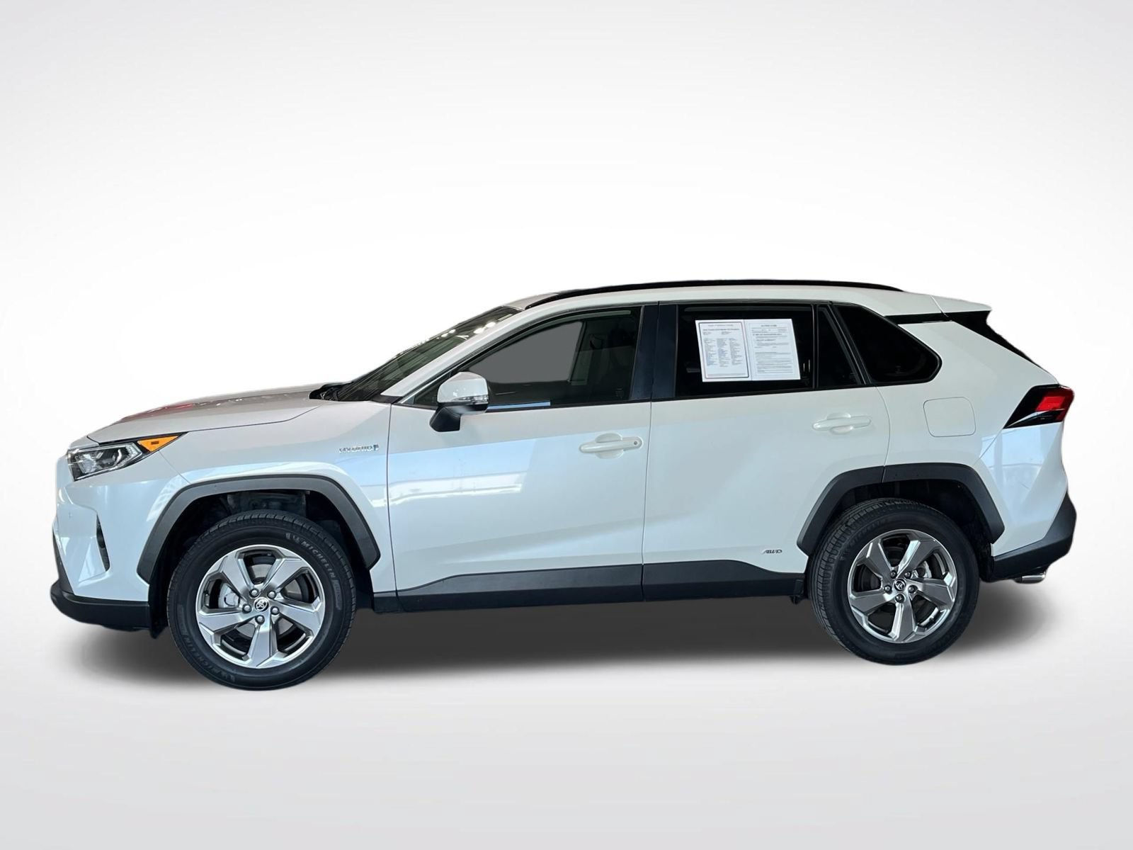 Used 2021 Toyota RAV4 XLE Premium AWD/4WD image 7