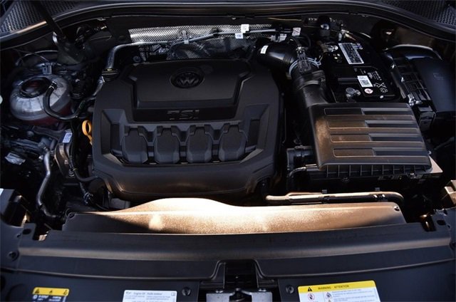 Certified 2022 Volkswagen Tiguan SE w/ Panoramic Sunroof Package image 28