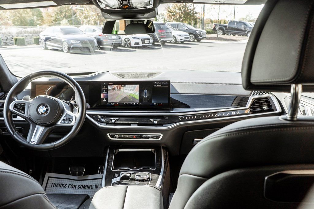 Used 2024 BMW X7 xDrive40i w/ M Sport Package image 7