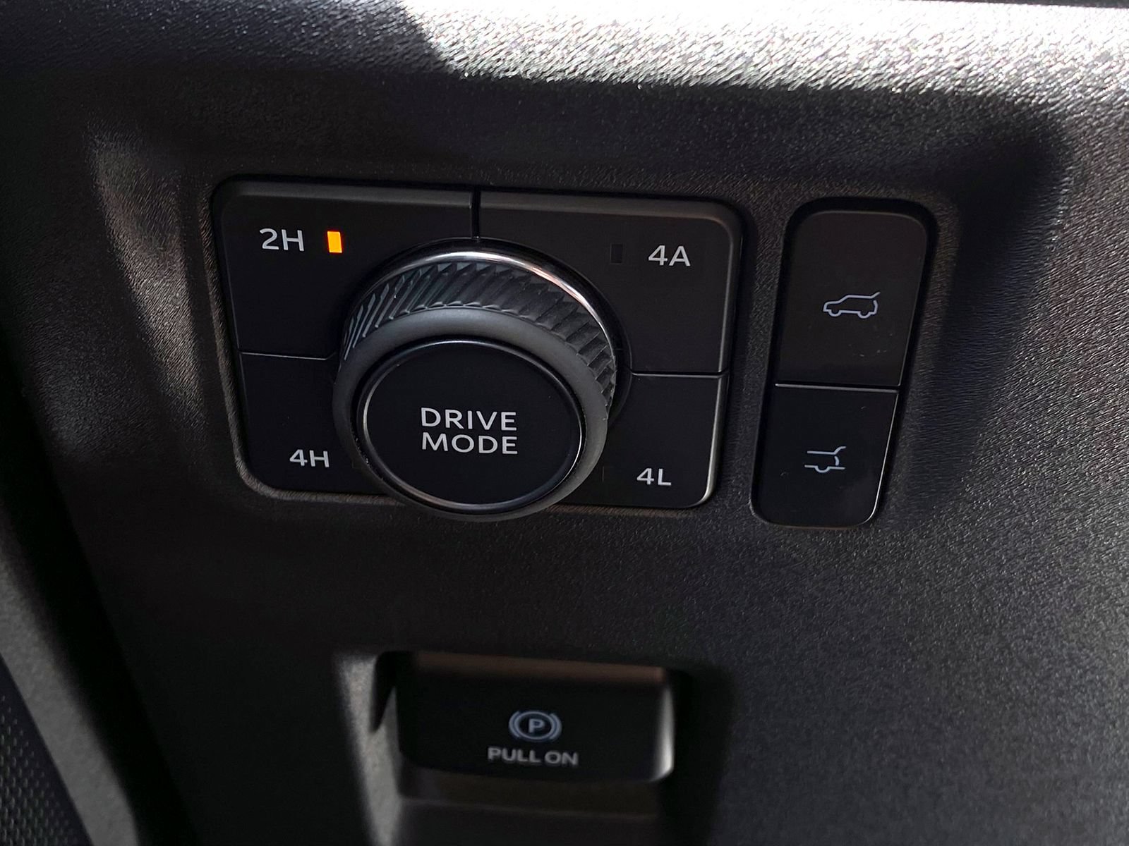 Used 2025 Ford Expedition Platinum AWD/4WD image 26
