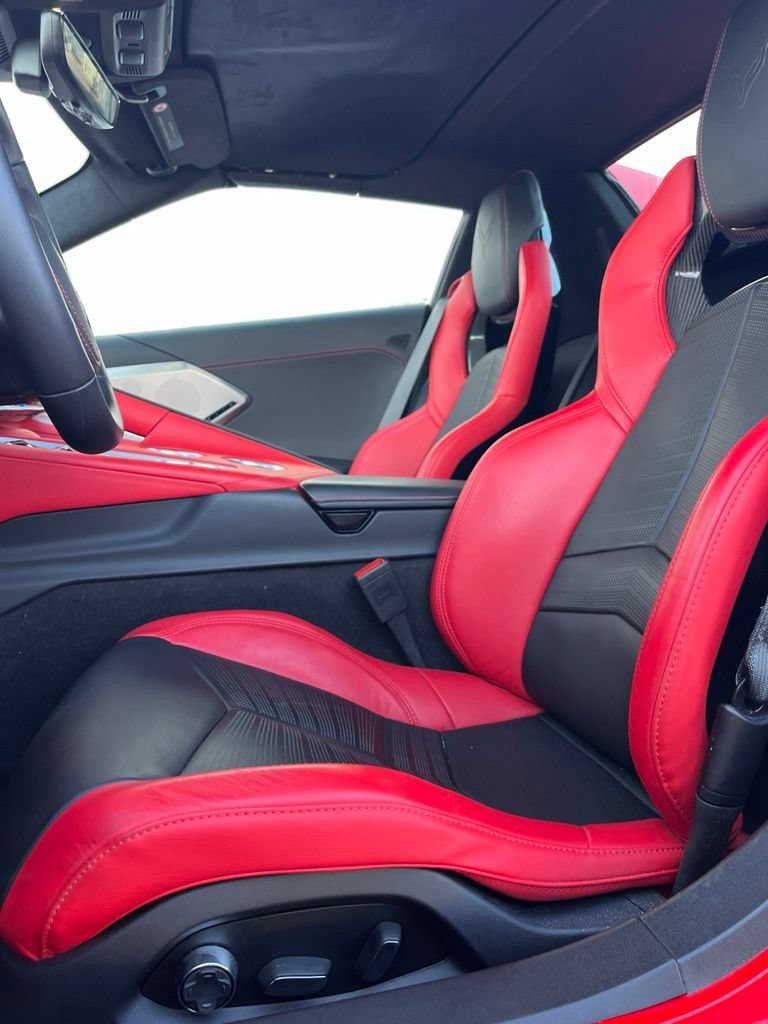 Used 2026 Chevrolet Corvette Stingray Premium Conv w/ Z51 Performance Package RWD image 9