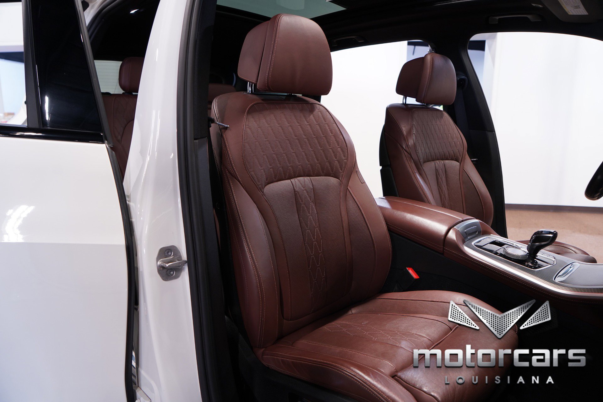 Used 2021 BMW X5 xDrive40i w/ M Sport Package image 32