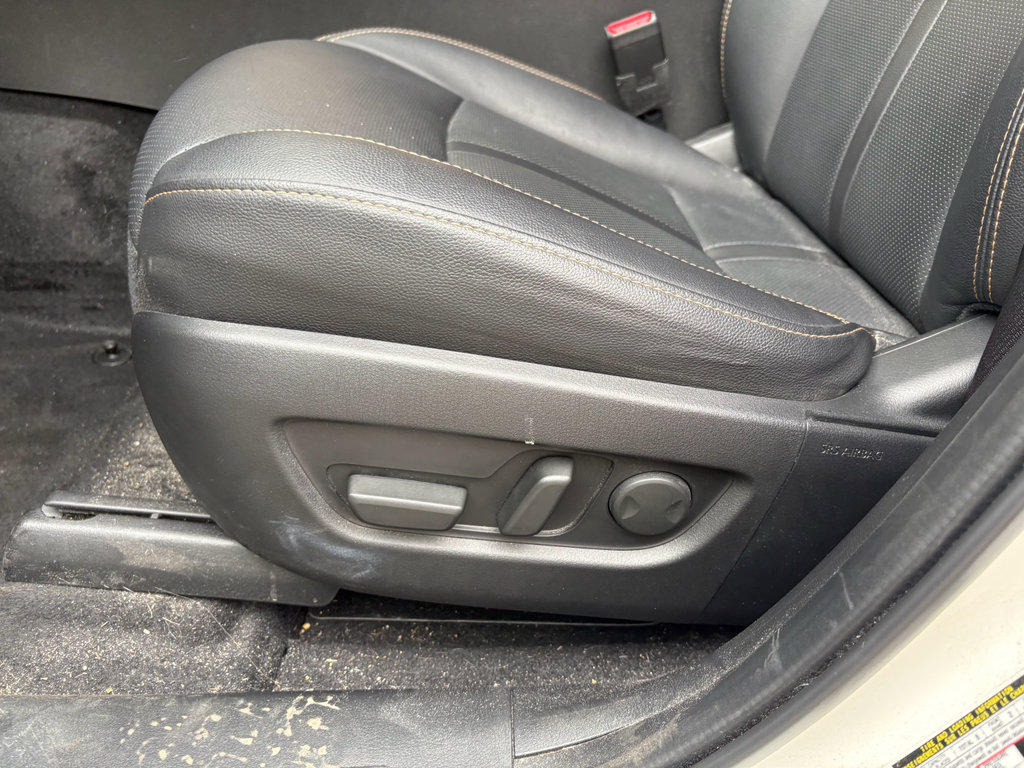 Used 2024 MAZDA CX-90 Plug-In Hybrid w/ Preferred AWD/4WD image 13