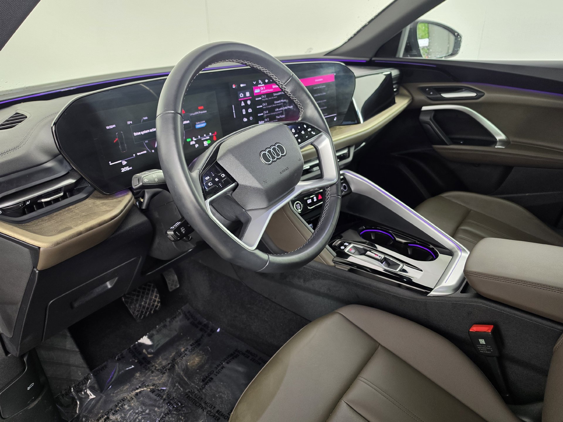 Certified 2025 Audi Q5 Premium w/ Convenience Package AWD/4WD image 2