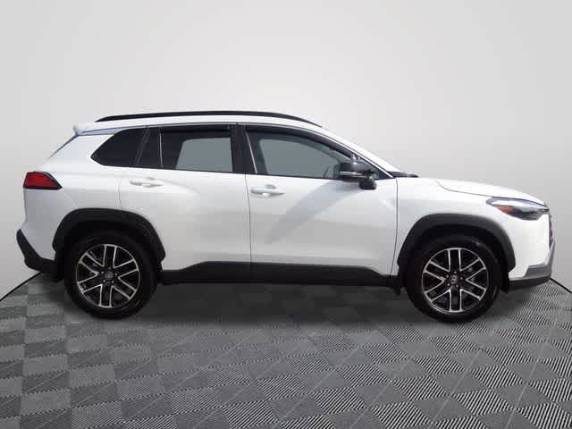 Used 2026 Toyota Corolla Cross XLE AWD/4WD image 4