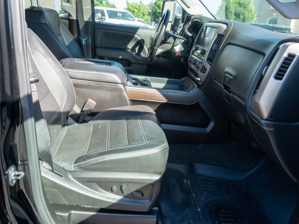 Used 2018 GMC Sierra 2500 Denali AWD/4WD image 10