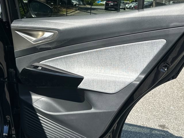 New 2026 Volkswagen ID.4 Pro RWD image 16
