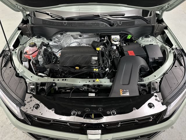 New 2026 Chevrolet Trax ACTIV w/ Sunroof Package FWD image 19