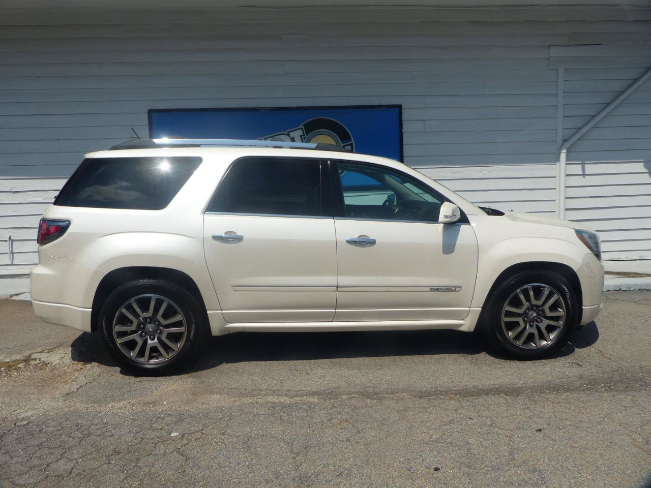 Used 2013 GMC Acadia Denali AWD/4WD image 29