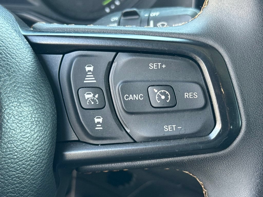 Used 2024 Jeep Wrangler Unlimited w/ Convenience Group AWD/4WD image 26