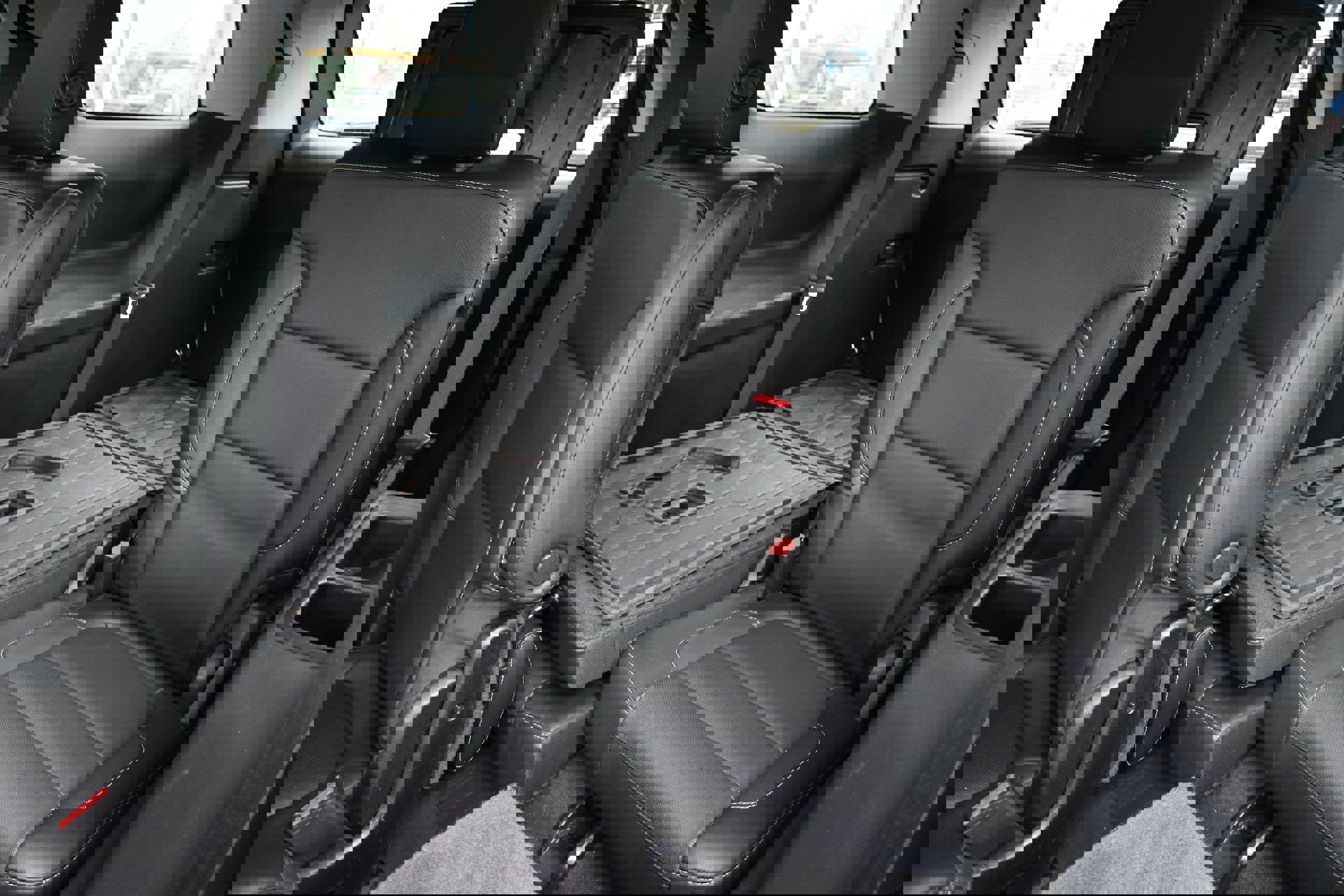 Used 2019 GMC Acadia SLT image 8