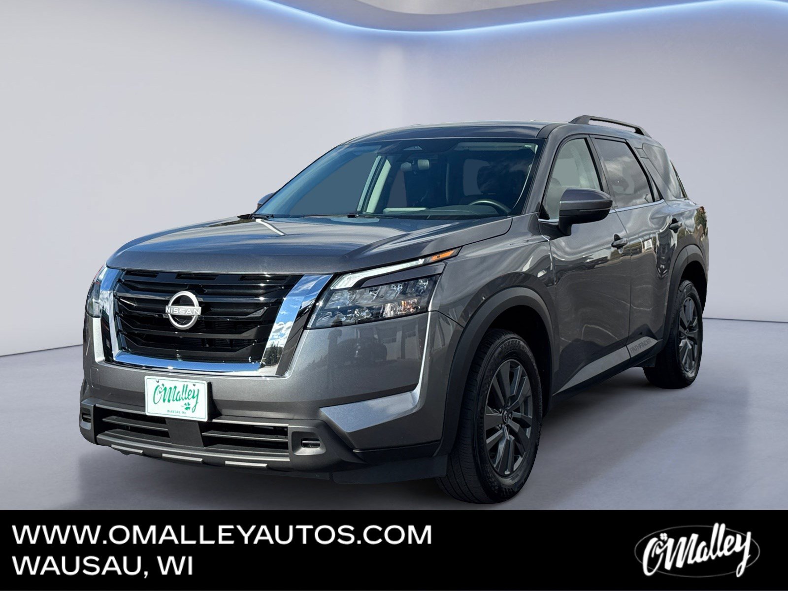 Used 2024 Nissan Pathfinder SV