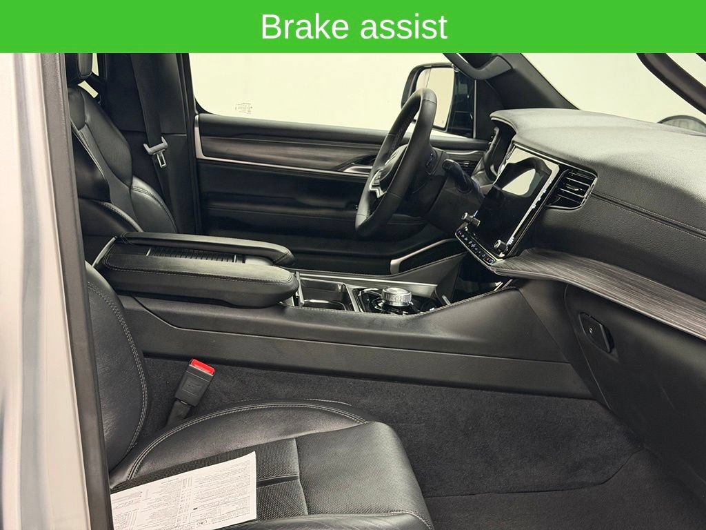 Used 2024 Jeep Wagoneer L Series II w/ Flexible Seating Group AWD/4WD image 20