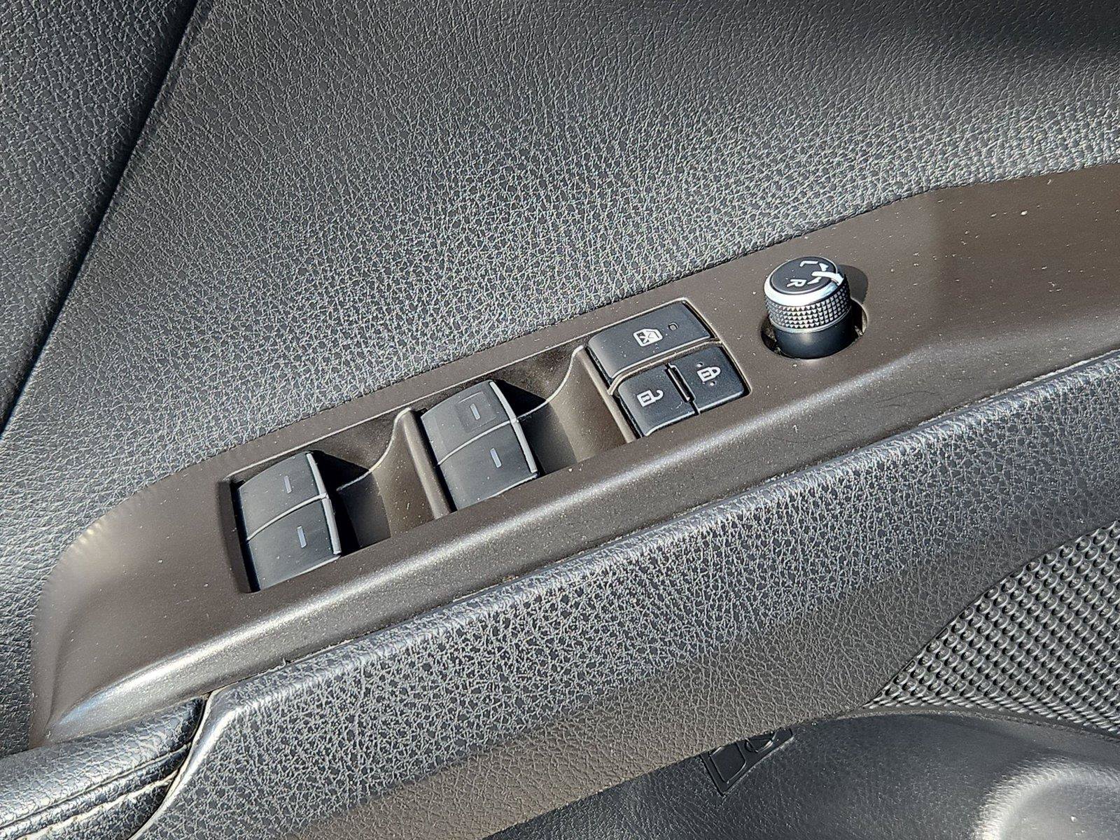 Used 2022 Toyota Camry XSE FWD image 23