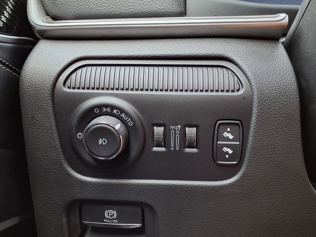 Used 2022 Jeep Wagoneer Series II image 16