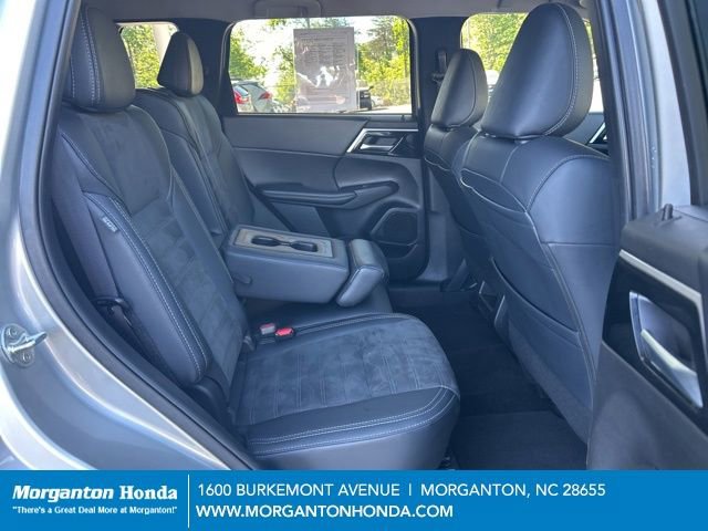 Used 2024 Mitsubishi Outlander SE Black Edition AWD/4WD image 36
