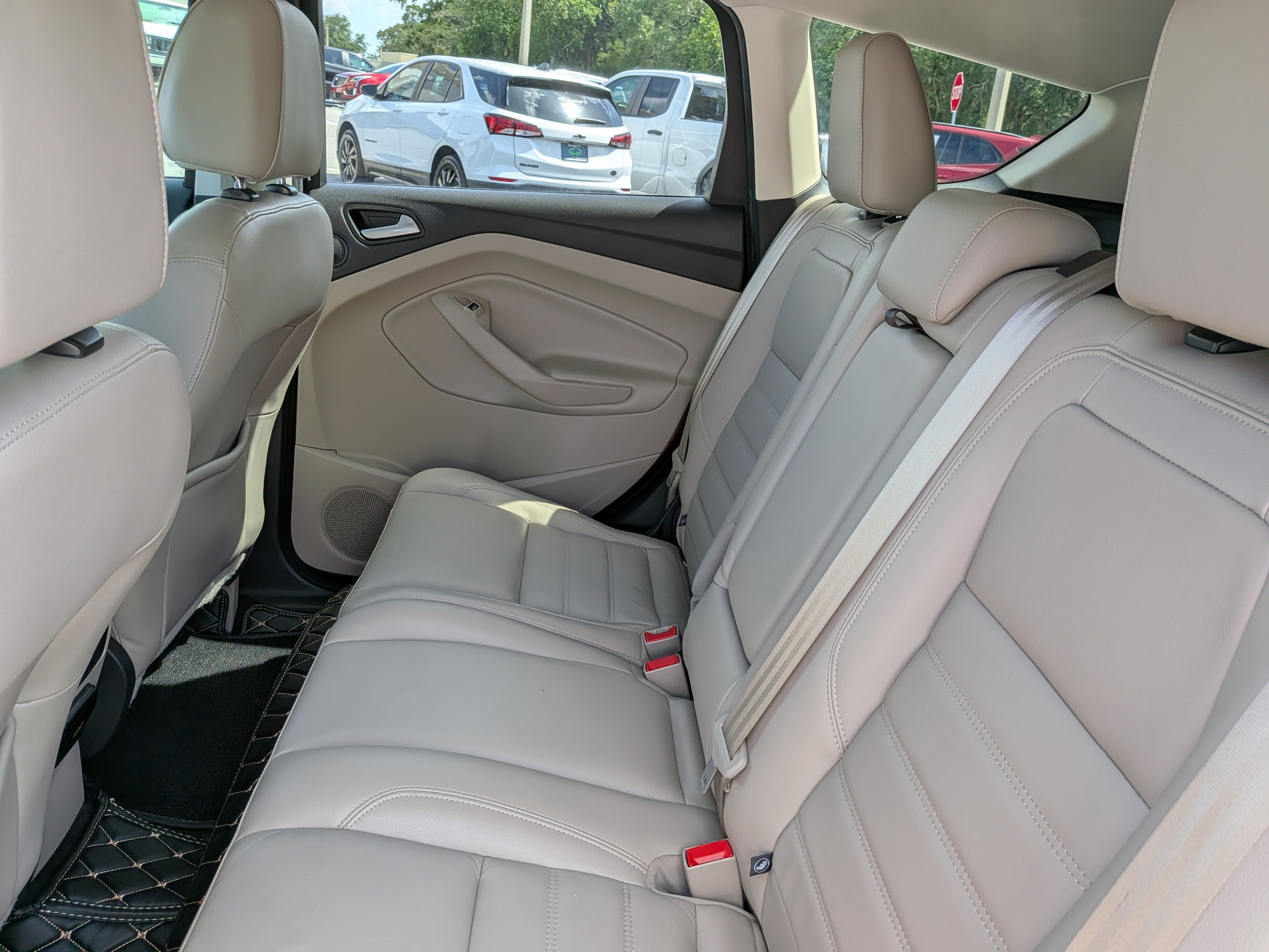 Used 2017 Ford Escape Titanium FWD image 16