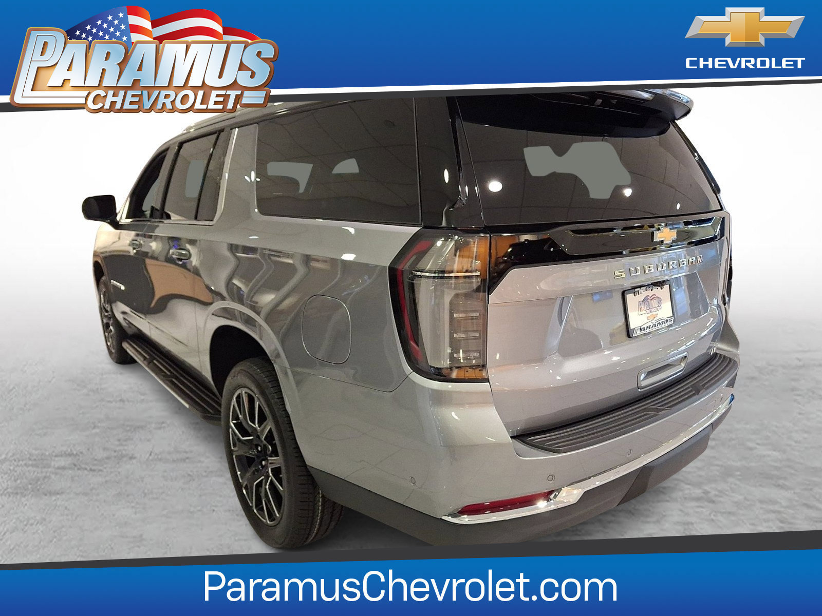 New 2026 Chevrolet Suburban LT w/ Comfort Package AWD/4WD image 3