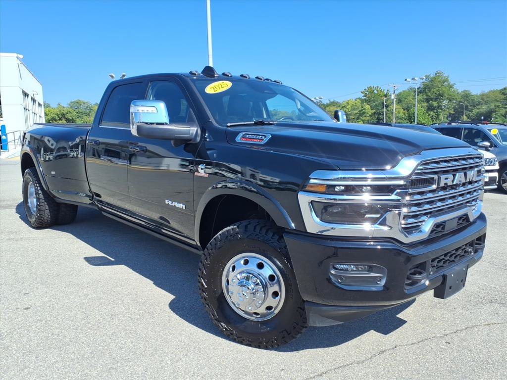 Used 2025 RAM 3500 Longhorn AWD/4WD image 2