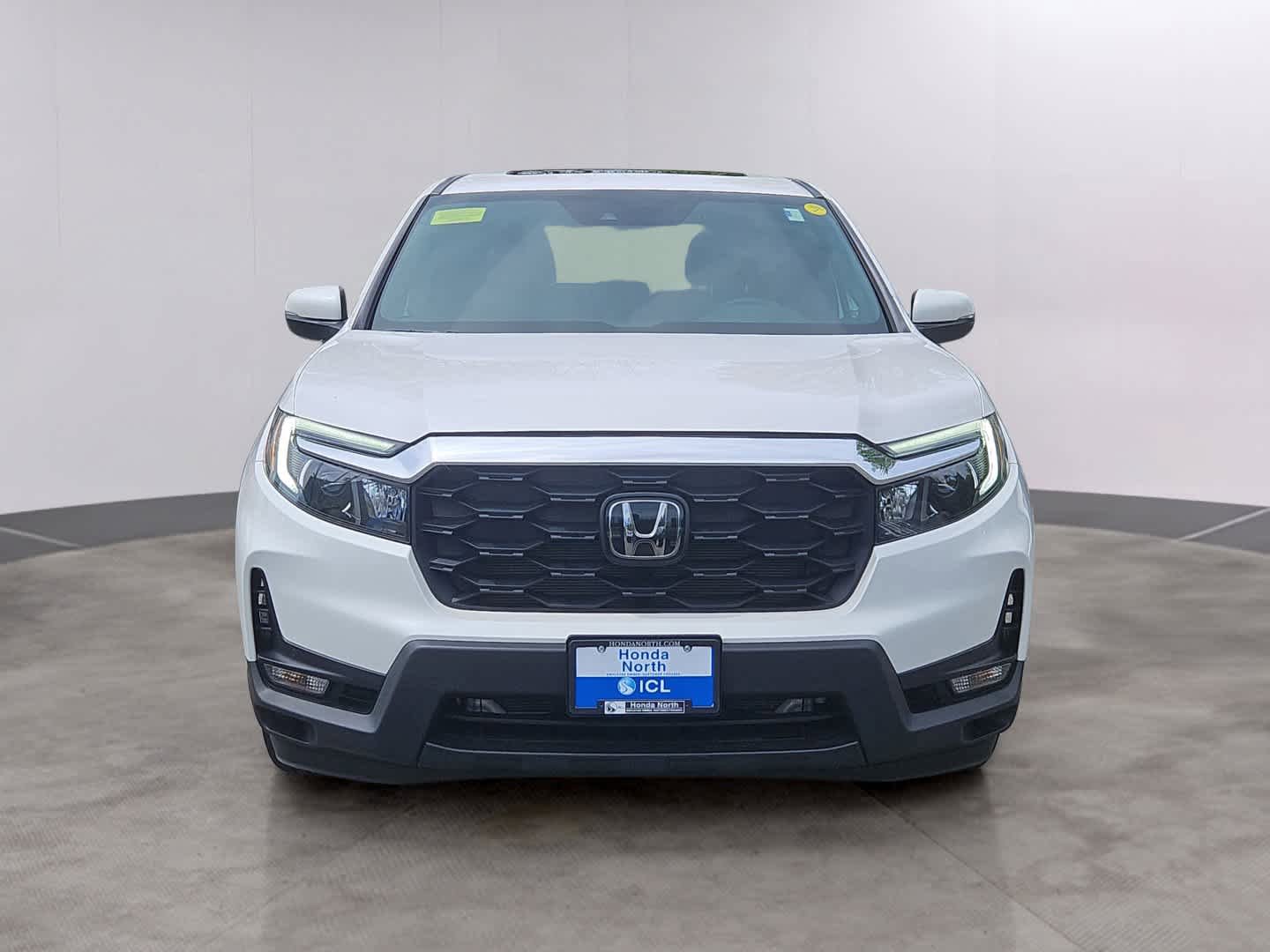 Certified 2023 Honda Passport EX-L image 2