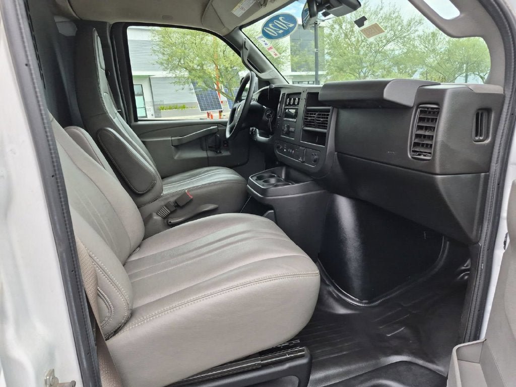 Used 2020 Chevrolet Express 2500 RWD image 28